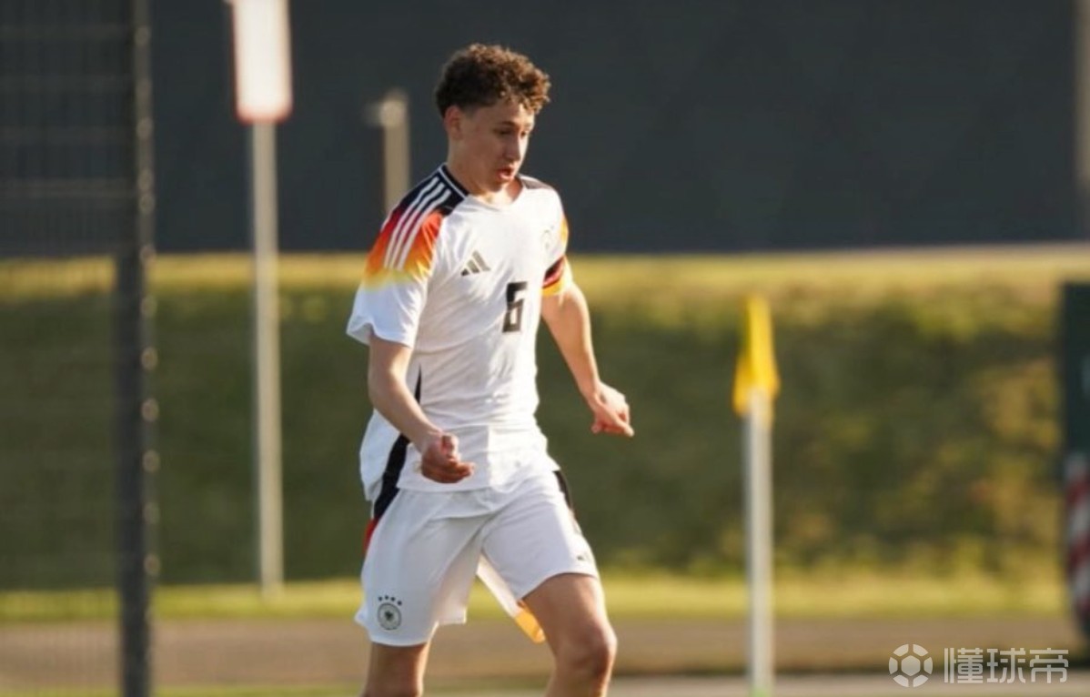 拜仁慕尼黑官宣签下智利中场,中场组织者的简单介绍 拜仁慕尼黑官宣签下智利中场,中场组织者的简单介绍