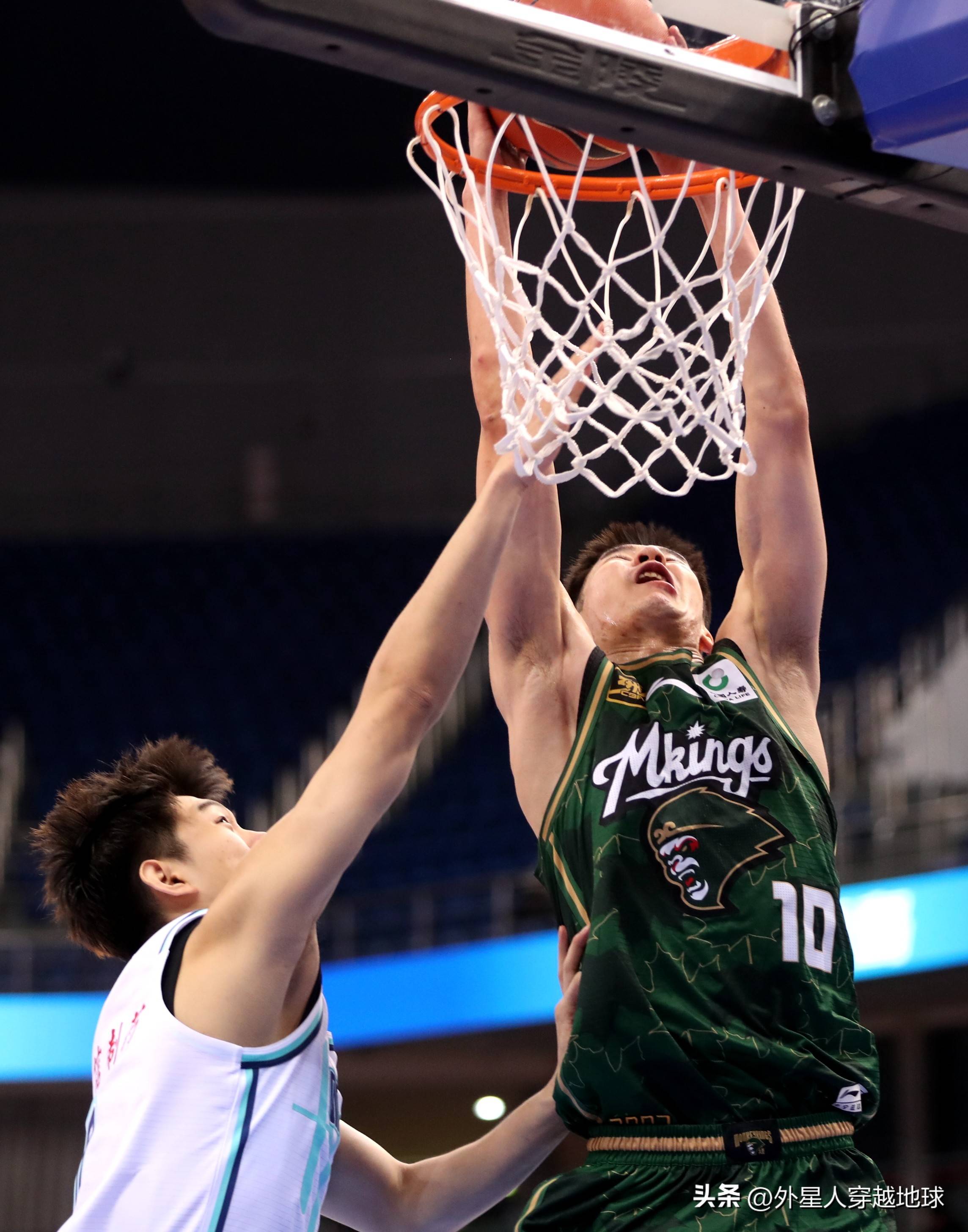 精益求精!球员技术过关,激情赛场展现的简单介绍 精益求精!球员技术过关,激情赛场展现的简单介绍