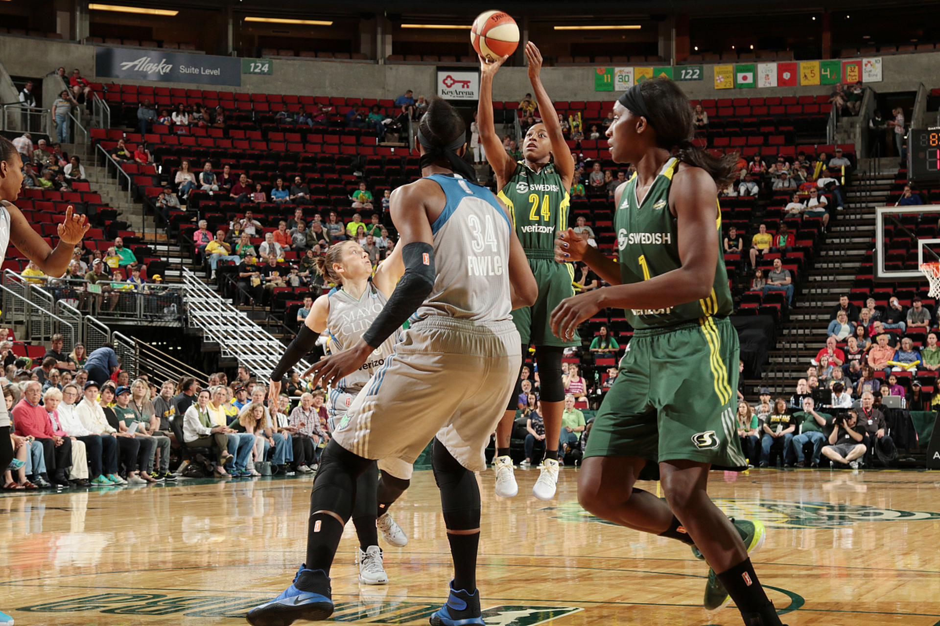 包含雄鹿队的球员健康状况备受瞩目的词条 包含雄鹿队的球员健康状况备受瞩目的词条