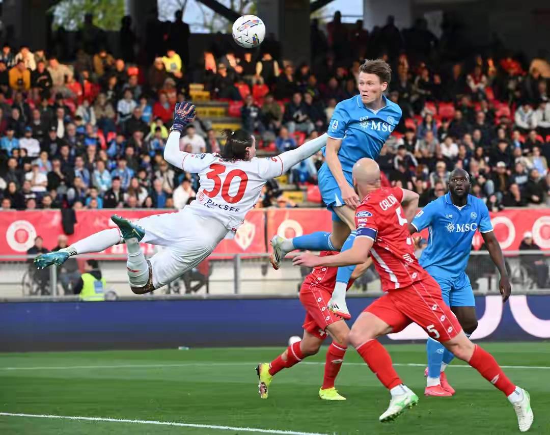 意甲逆转局面！那不勒斯胜巴勒莫的简单介绍