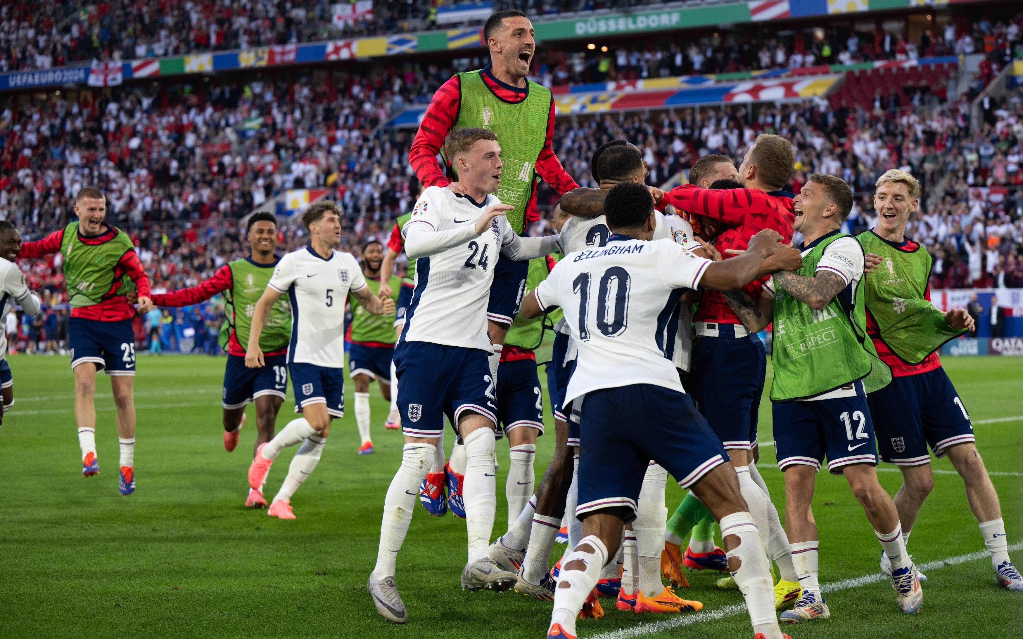 乌拉圭主场大胜澳大利亚，晋级欧洲杯