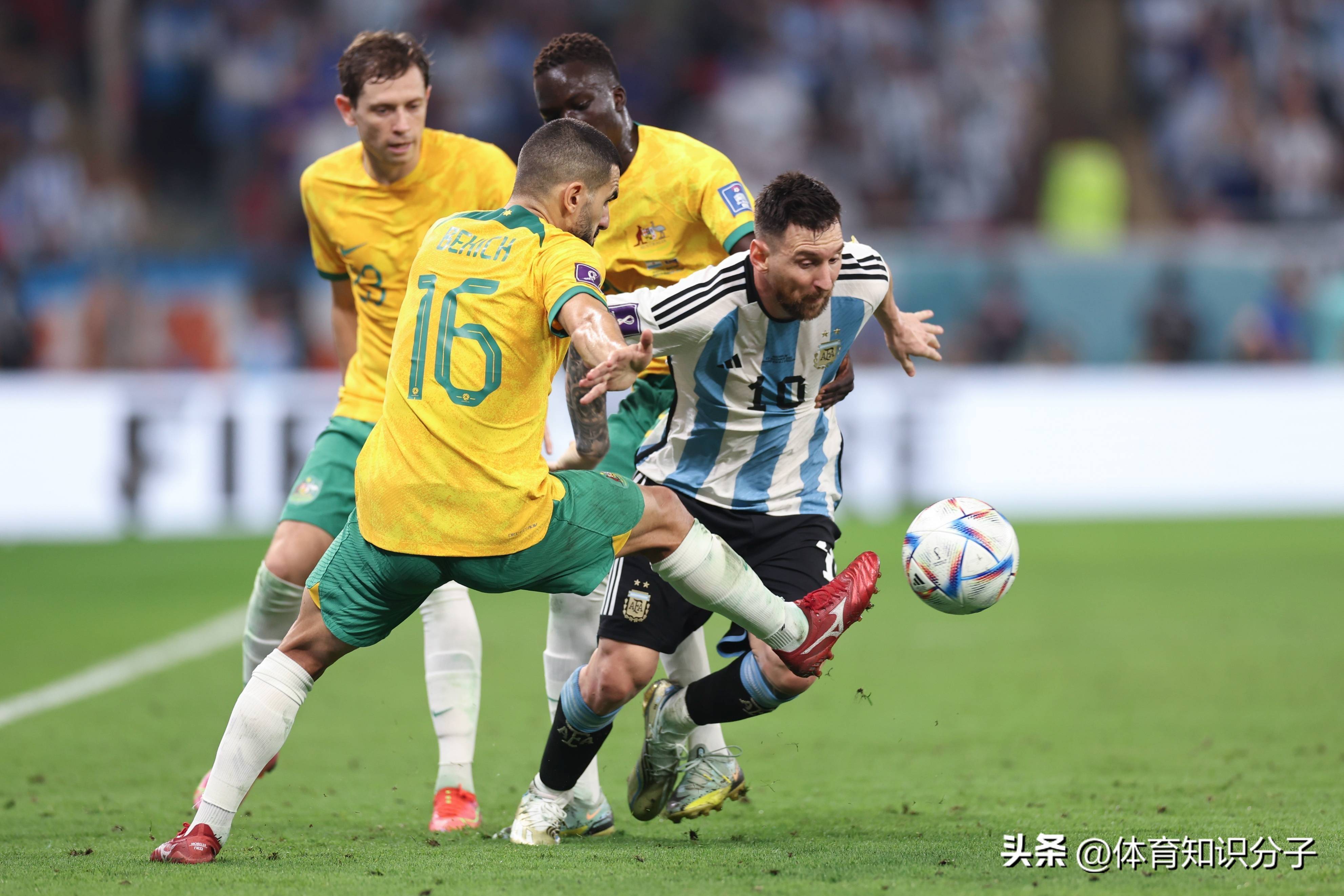 梅西遭遇C罗失利，中超局势紧张的简单介绍