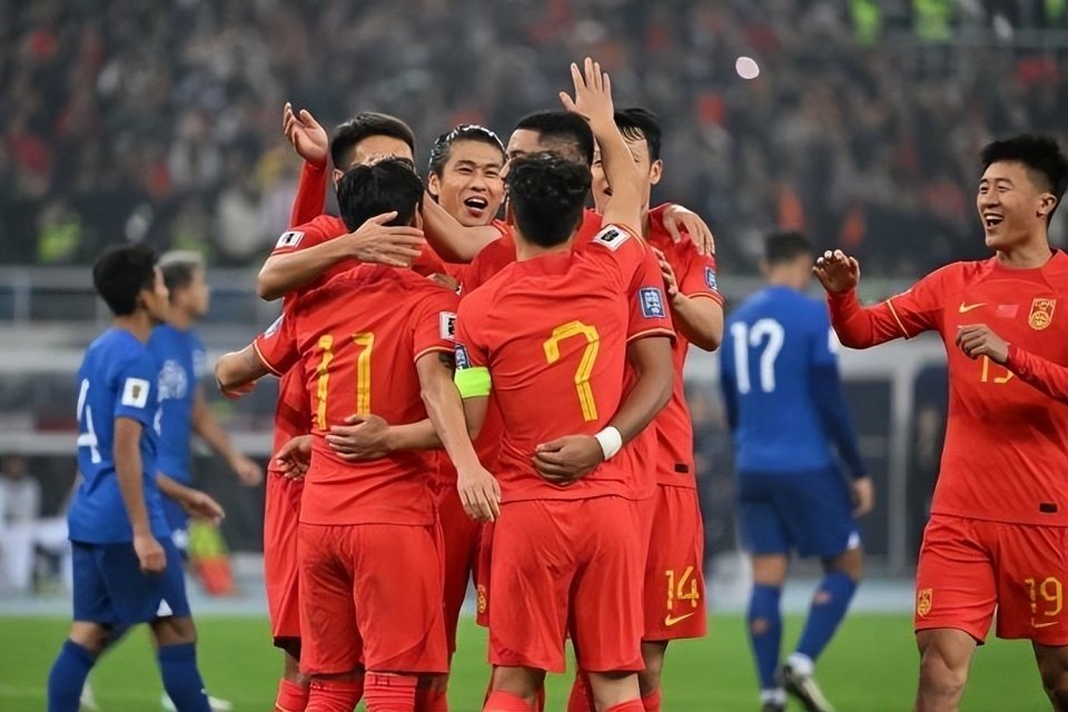 国足遭遇德国登顶，亚洲杯局势紧张的简单介绍