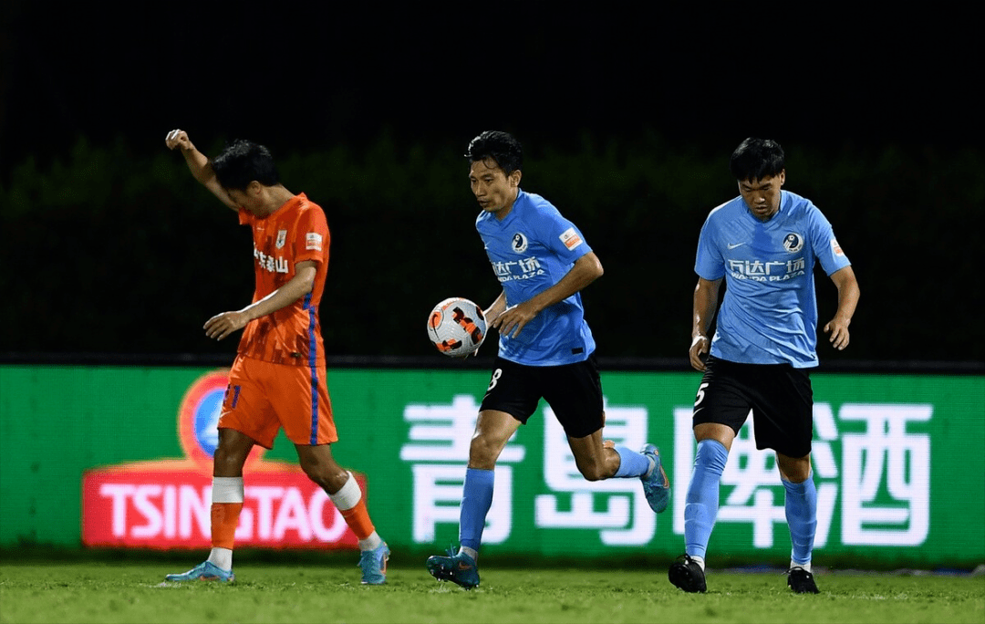 大连一方主场大胜,击溃对手保持不败 大连一方主场大胜,击溃对手保持不败