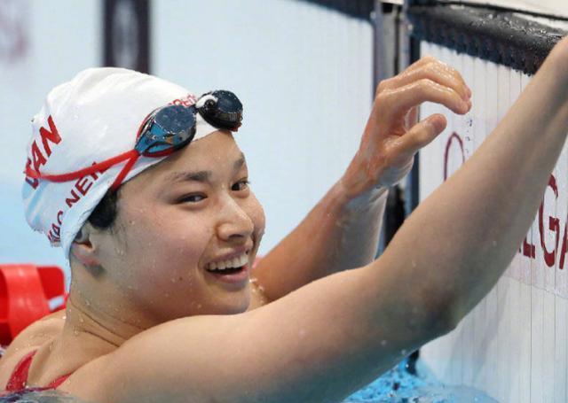 游泳比赛加拿大男选手夺得冠军 游泳比赛加拿大男选手夺得冠军