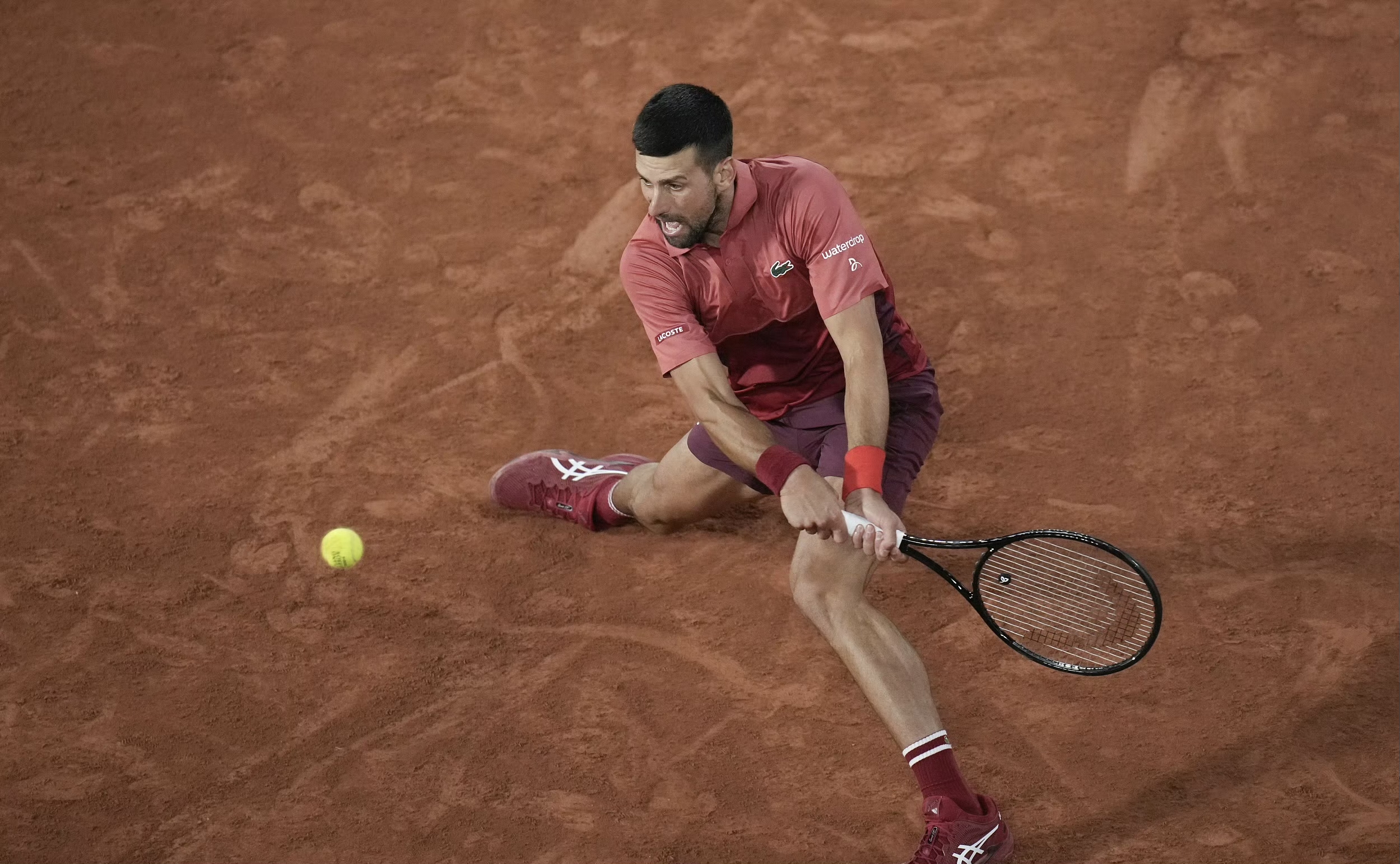 关于法国网球队力克欧洲网球队，德约科维奇爆发神勇的信息