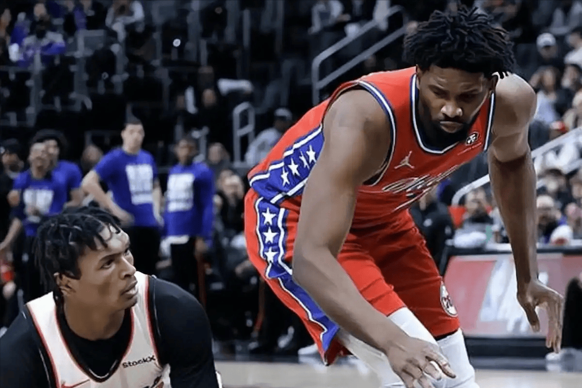 76人主场不敌活塞失首败 76人主场不敌活塞失首败