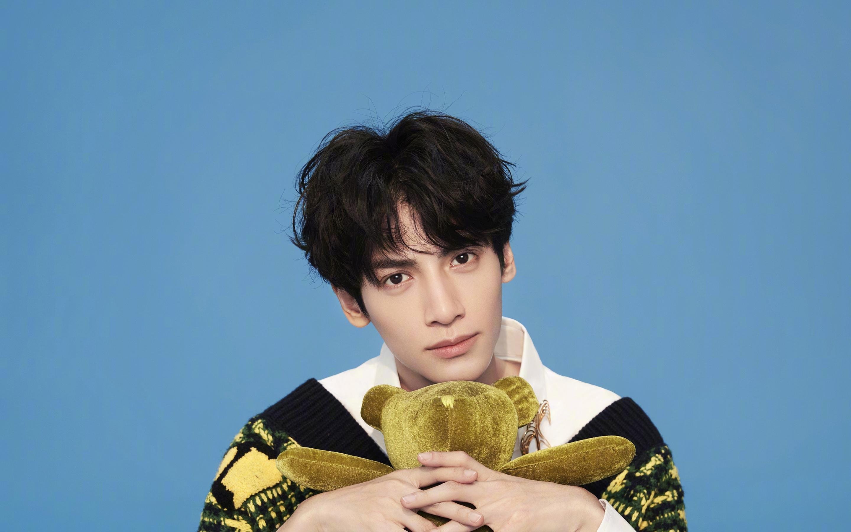 狂飙夜！尼克斯碾压火箭，詹姆斯末节17分定江山