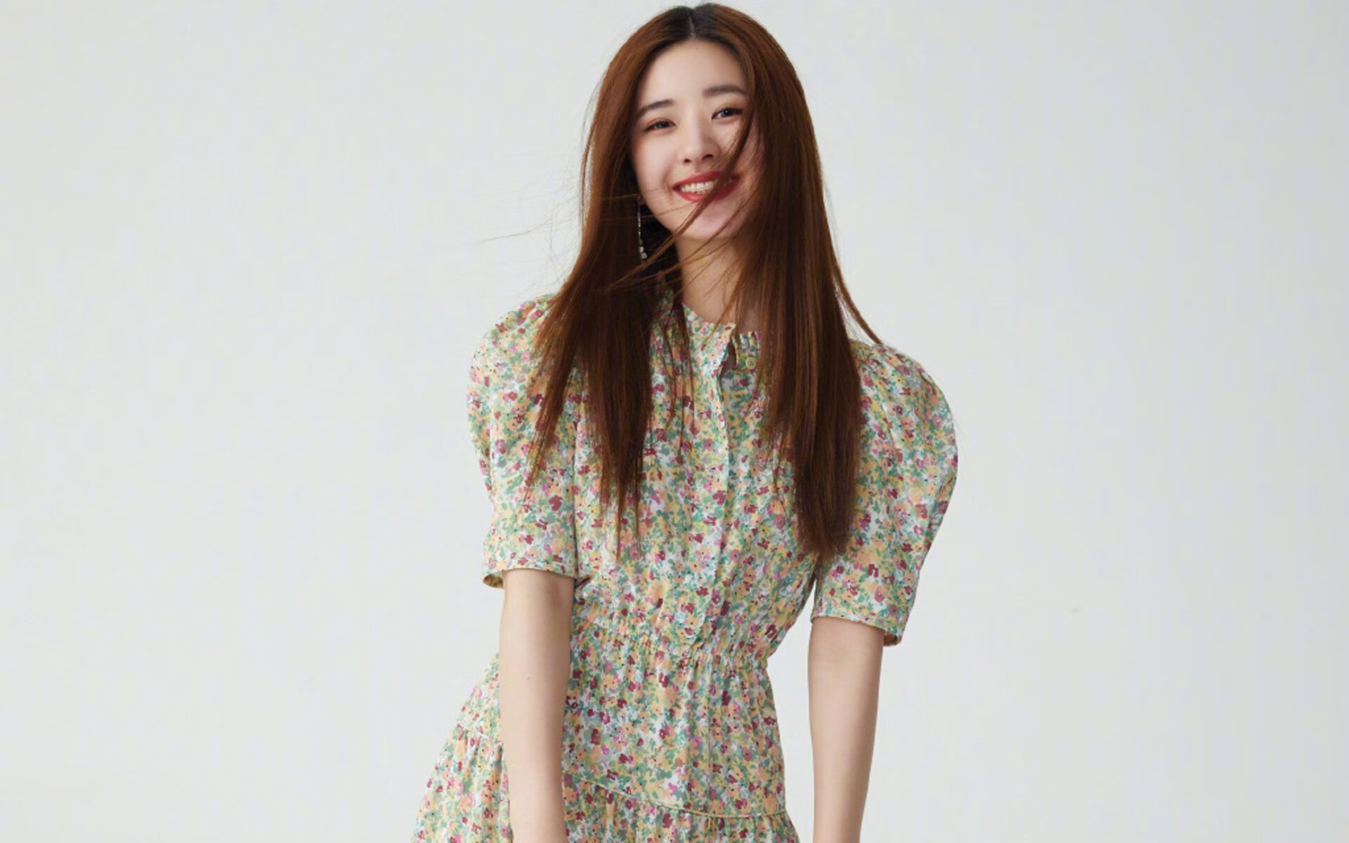 绿茵场上的两极反转，从几内亚的呐喊到内马尔的加冕