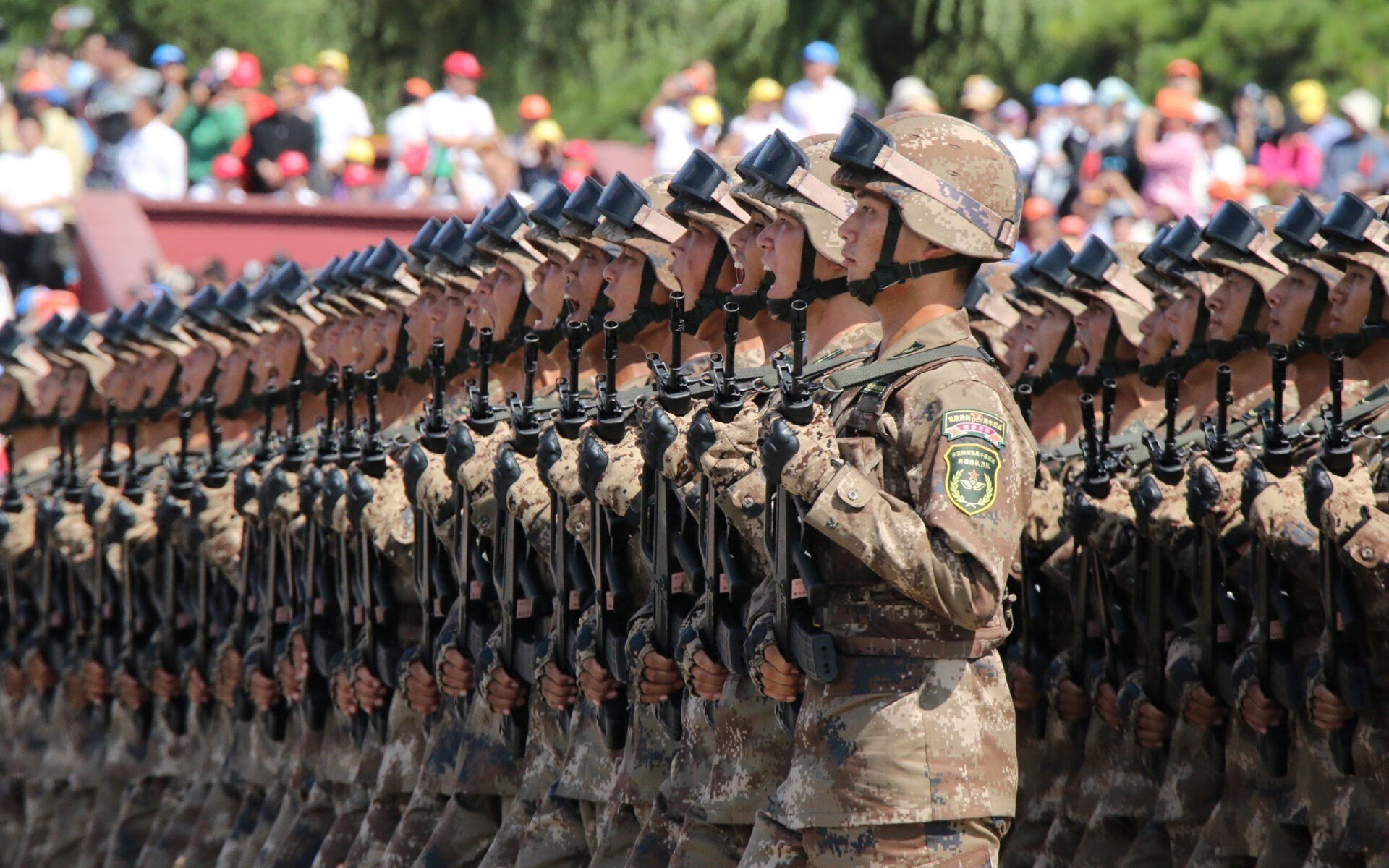 破局者之姿,字母哥关键战里那个拔地而起的巨人
