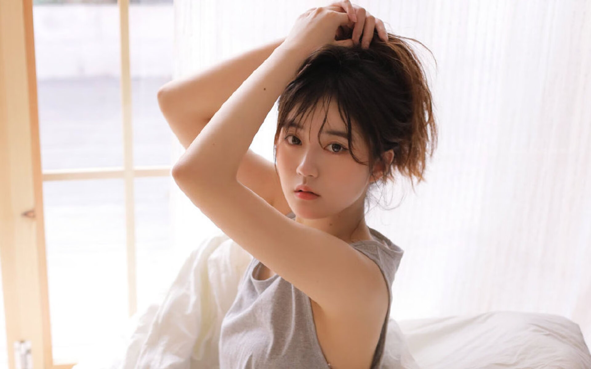 非洲雄狮咆哮，喀麦隆碾压荷兰，塔雷米成2026世界杯H组焦点战主宰者